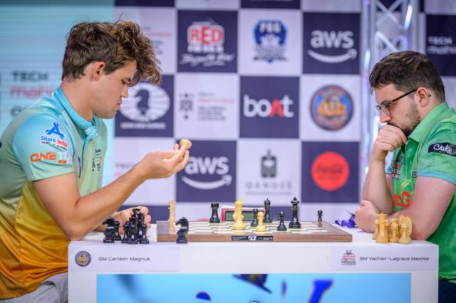 Carlsen dubitatif, et sur le point d’abandonner contre Maxime (Image : Global Chess League).